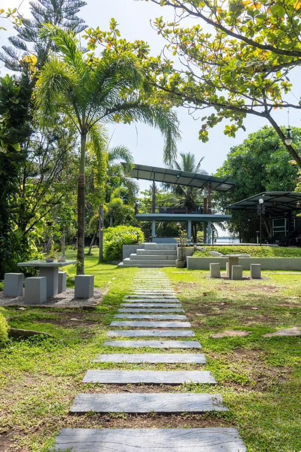 Villa Sarakkuwa Pamunugama Ngoại thất bức ảnh