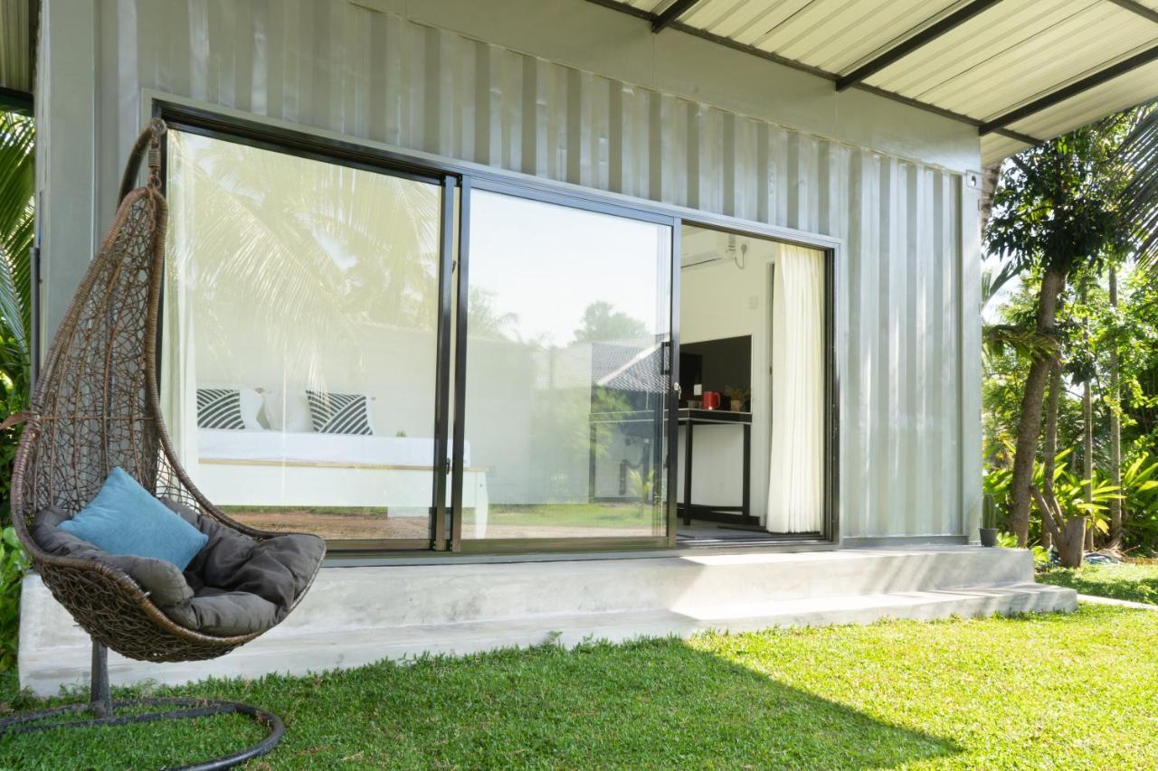 Villa Sarakkuwa Pamunugama Ngoại thất bức ảnh