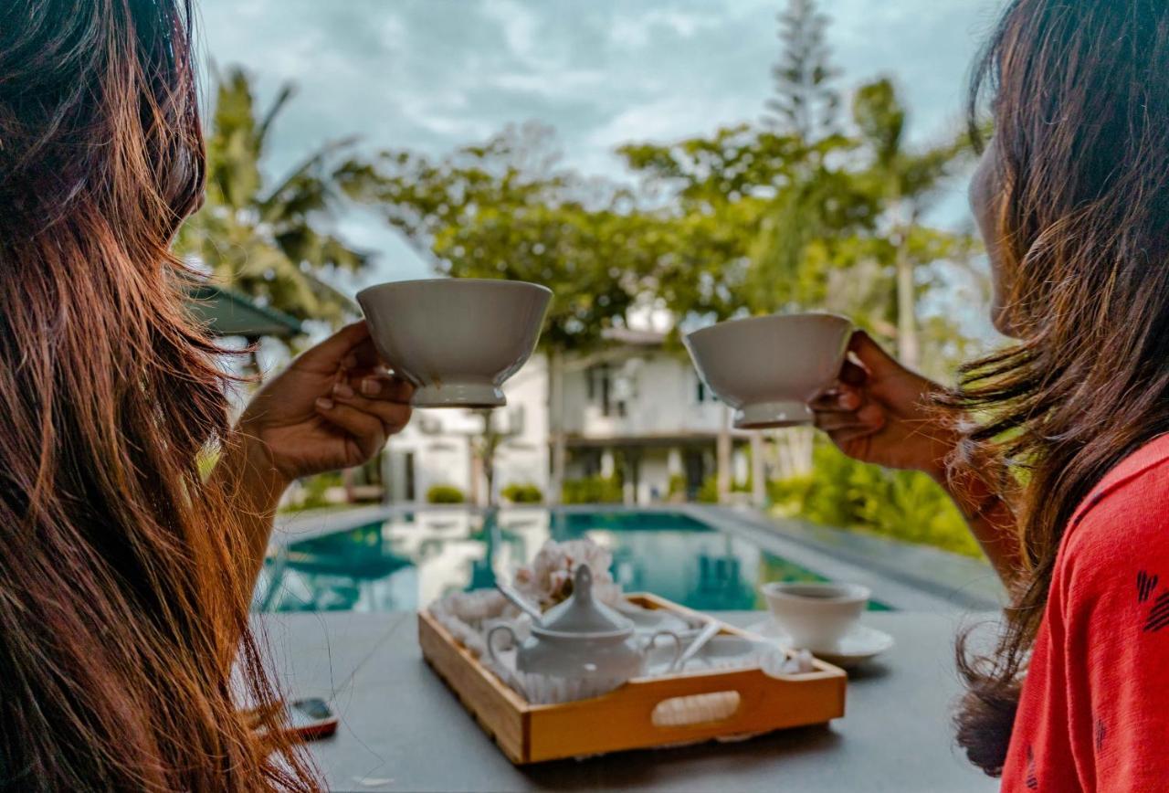 Villa Sarakkuwa Pamunugama Ngoại thất bức ảnh