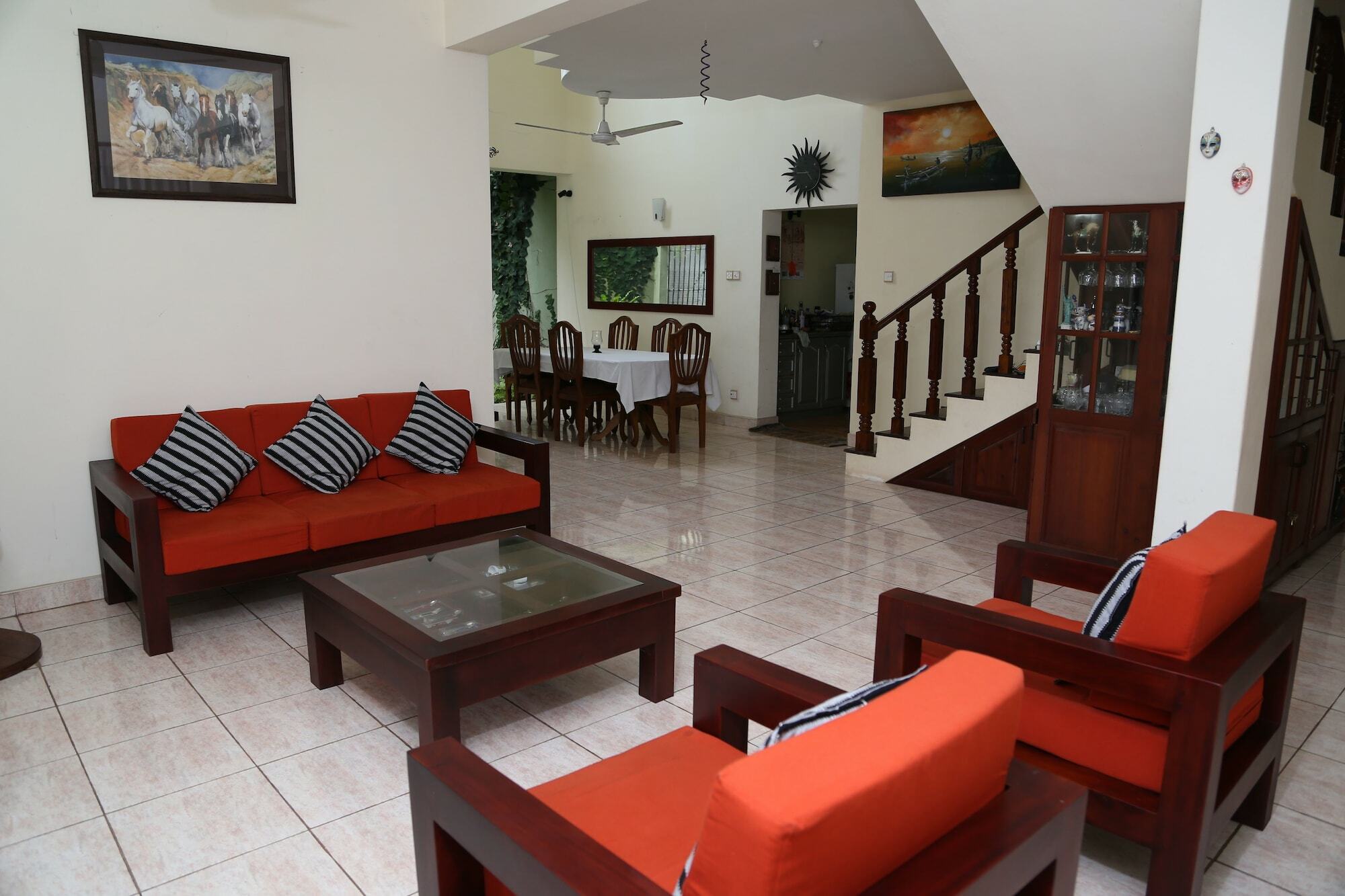 Villa Sarakkuwa Pamunugama Ngoại thất bức ảnh